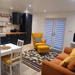 Sunny Side - Self Catering Apartment