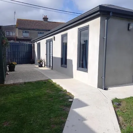 Sunny Side - Self Catering غوري